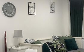 Chris Apartment